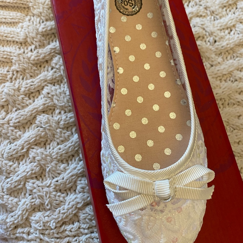 Girls dressy flats